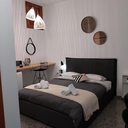 Апартаменты Homdwell Fine Living 2 Эрмуполис Экстерьер фото