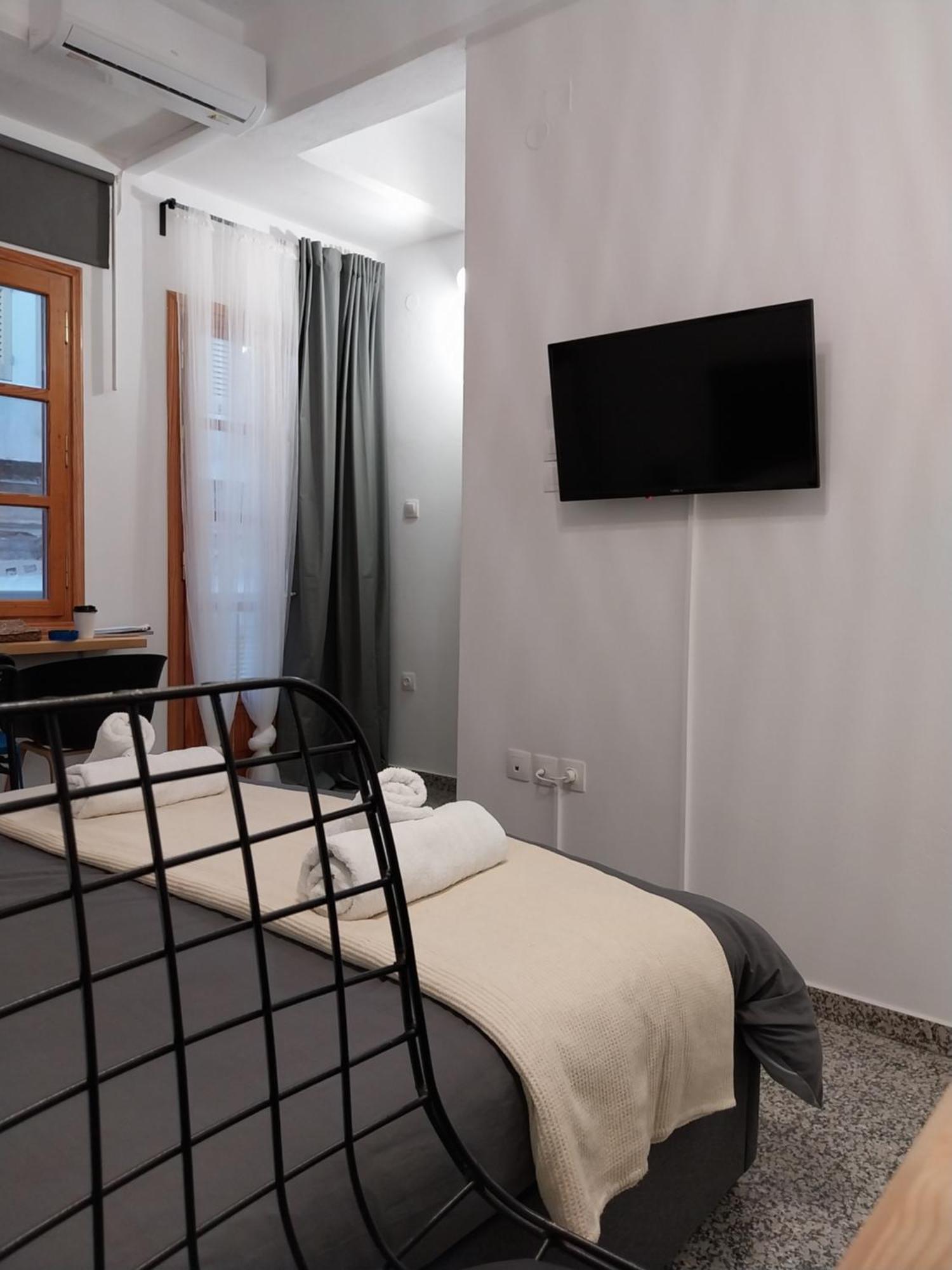 Апартаменты Homdwell Fine Living 2 Эрмуполис Экстерьер фото